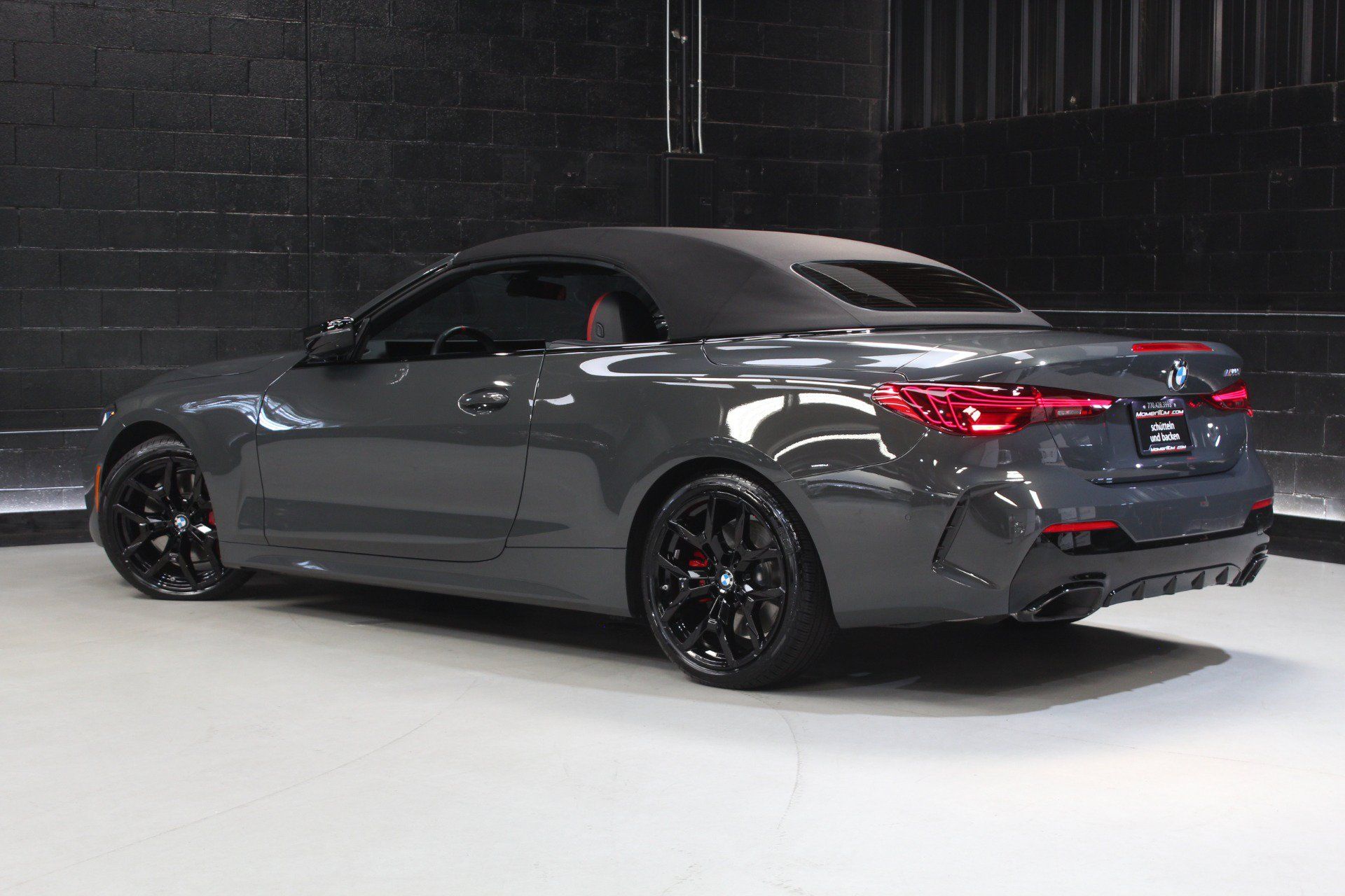 Used 2026 BMW M440i Convertible w/ Premium Package RWD image 18