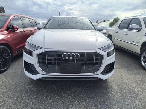 Used 2023 Audi Q8 Premium AWD/4WD image 2