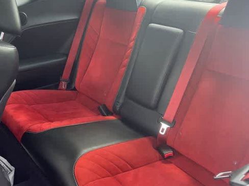 Used 2016 Dodge Challenger SRT w/ Technology Group RWD image 18