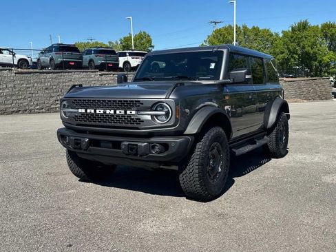 Used 2025 Ford Bronco Badlands AWD/4WD image 9