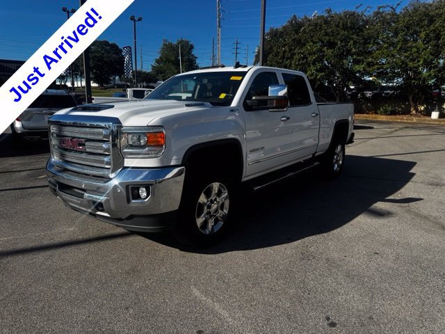 Used 2017 GMC Sierra 2500 SLT w/ Duramax Plus Package AWD/4WD image 9