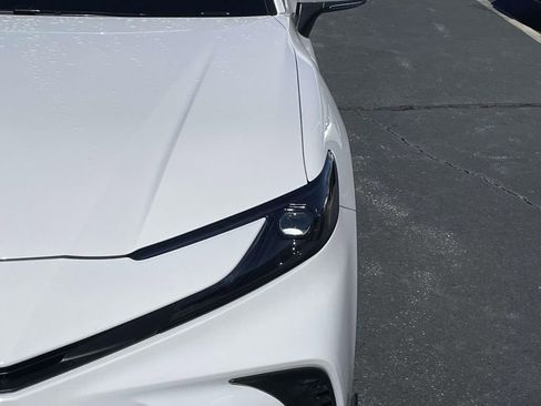 Used 2025 Toyota Camry SE w/ Multimedia Upgrade Package image 14