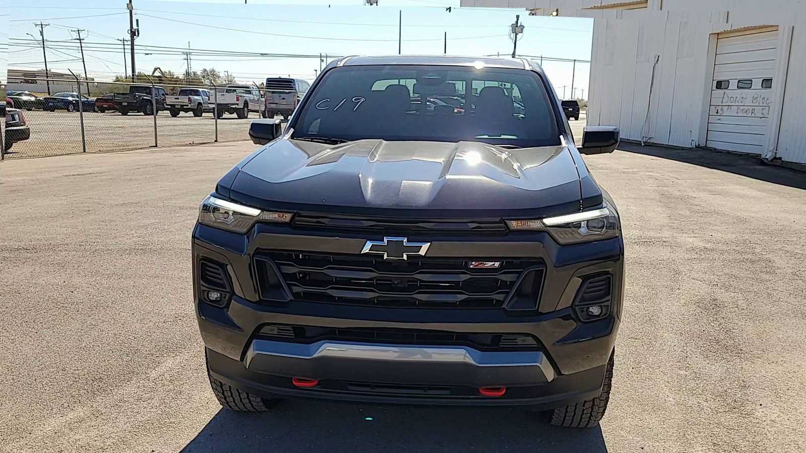 New 2026 Chevrolet Colorado Z71 w/ Technology Package AWD/4WD image 3