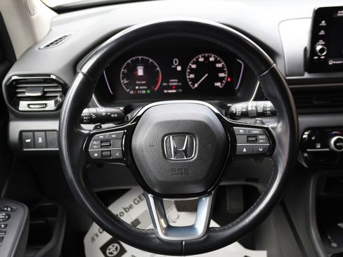 Used 2023 Honda Pilot Touring image 29