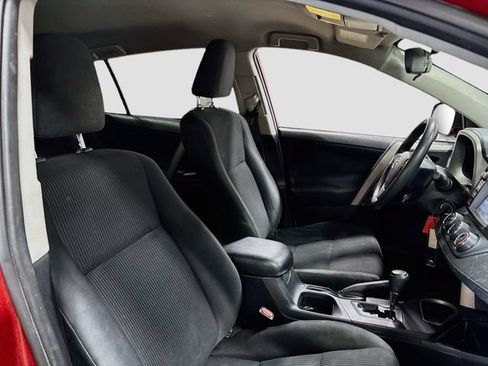 Used 2017 Toyota RAV4 LE w/ All Weather Liner Package AWD/4WD image 17