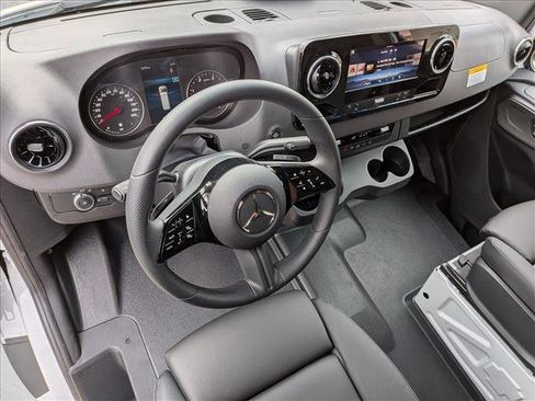 New 2026 Mercedes-Benz Sprinter 2500 image 3
