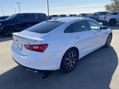 Used 2024 Chevrolet Malibu RS w/ LPO, Floor Liner Package image 5
