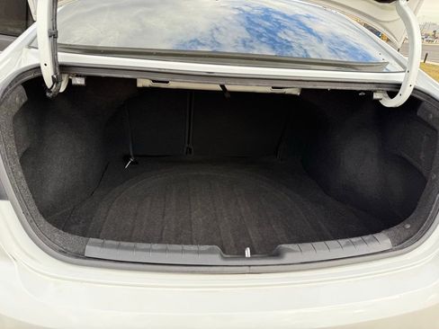 Used 2019 Hyundai Elantra SEL image 24