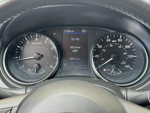 Used 2018 Nissan Rogue SL w/ Premium Package AWD/4WD image 19