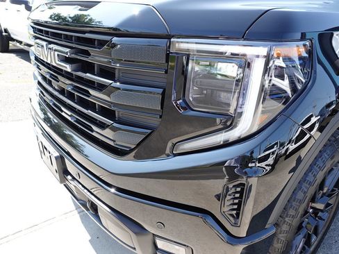 Used 2024 GMC Sierra 1500 Elevation w/ Elevation Premium Package AWD/4WD image 63