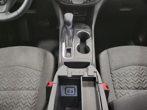 Used 2024 Chevrolet Equinox LT image 17