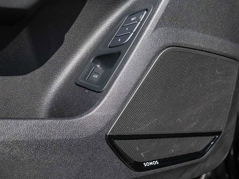 Used 2025 Audi Q3 2.0T Premium Plus w/ Premium Plus Package image 29