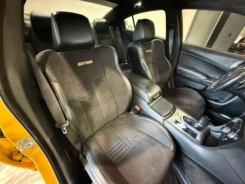 Used 2017 Dodge Charger R/T RWD image 45