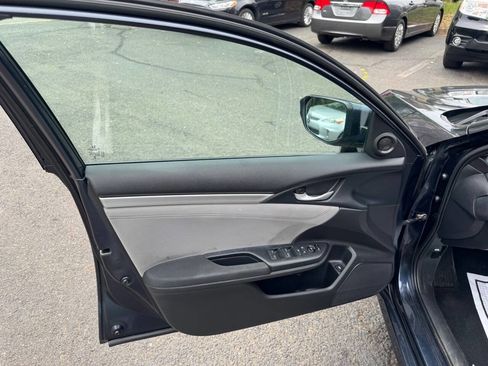 Used 2016 Honda Civic EX image 9