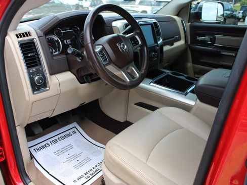 Used 2014 RAM 3500 Laramie w/ Convenience Group RWD image 21