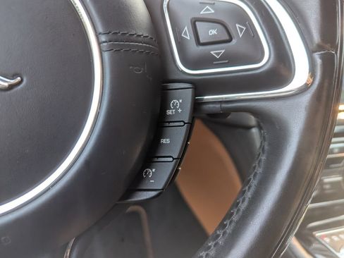Used 2017 Jaguar XJ L Supercharged RWD image 21