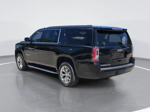 Used 2020 GMC Yukon XL SLT w/ Open Road Package AWD/4WD image 6