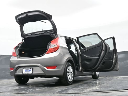 Used 2017 Hyundai Accent SE image 48