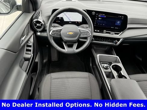 Used 2026 Chevrolet Equinox LT FWD image 13
