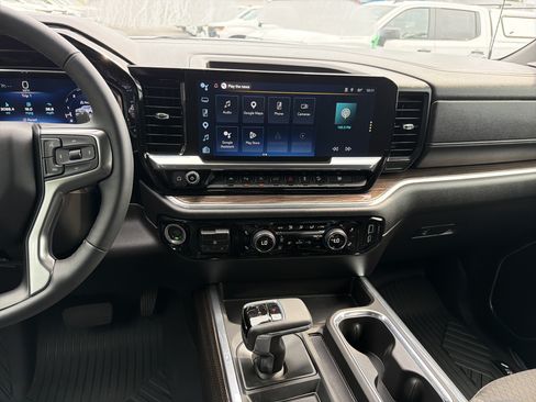 Used 2025 Chevrolet Silverado 1500 RST AWD/4WD image 30