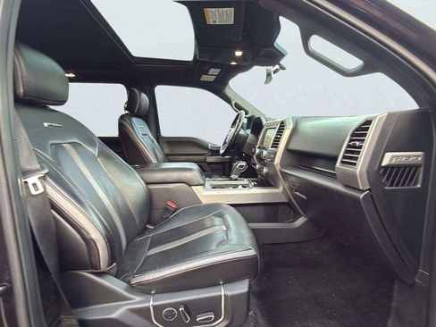 Used 2018 Ford F150 Platinum w/ Equipment Group 701A Luxury image 13