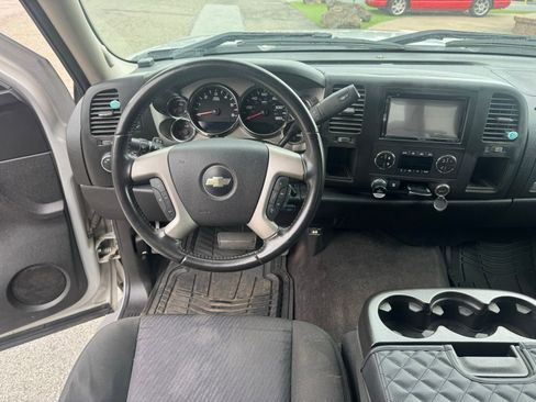 Used 2010 Chevrolet Silverado 1500 LT w/ Power Pack Plus RWD image 11