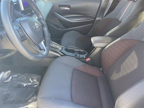 Certified 2025 Toyota Corolla SE image 20