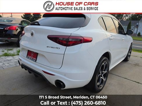 Used 2022 Alfa Romeo Stelvio Veloce AWD/4WD image 4