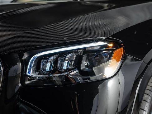 Used 2025 Mercedes-Benz Maybach GLS 600 4MATIC image 12