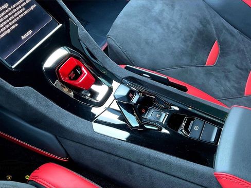 Used 2023 Lamborghini Huracan Tecnica image 13