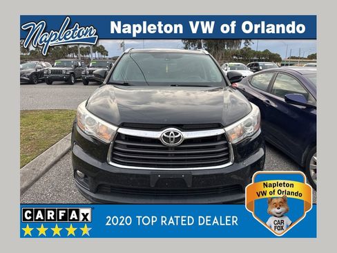 Used 2016 Toyota Highlander XLE image 1