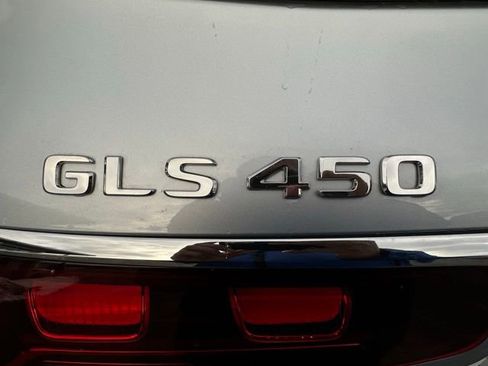 New 2026 Mercedes-Benz GLS 450 4MATIC image 9