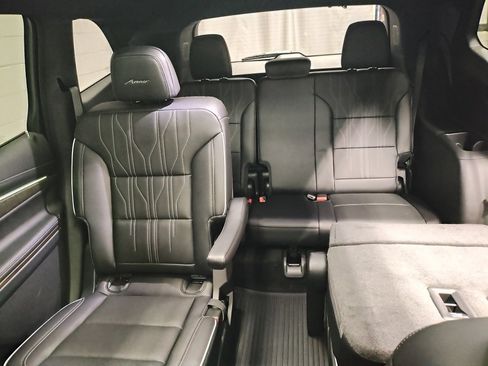 New 2026 Buick Enclave Avenir w/ Super Cruise Package image 30