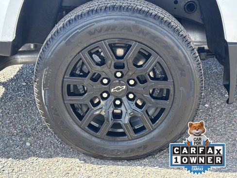 Used 2026 Chevrolet Colorado W/T w/ WT Custom Package RWD image 10