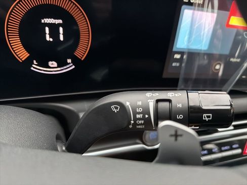 New 2026 Hyundai Tucson Blue SE image 37