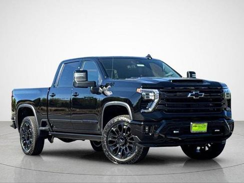 New 2026 Chevrolet Silverado 2500 High Country w/ High Country Premium Package AWD/4WD image 2