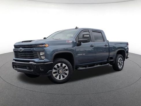Used 2025 Chevrolet Silverado 2500 Custom w/ Custom Value Package AWD/4WD image 1