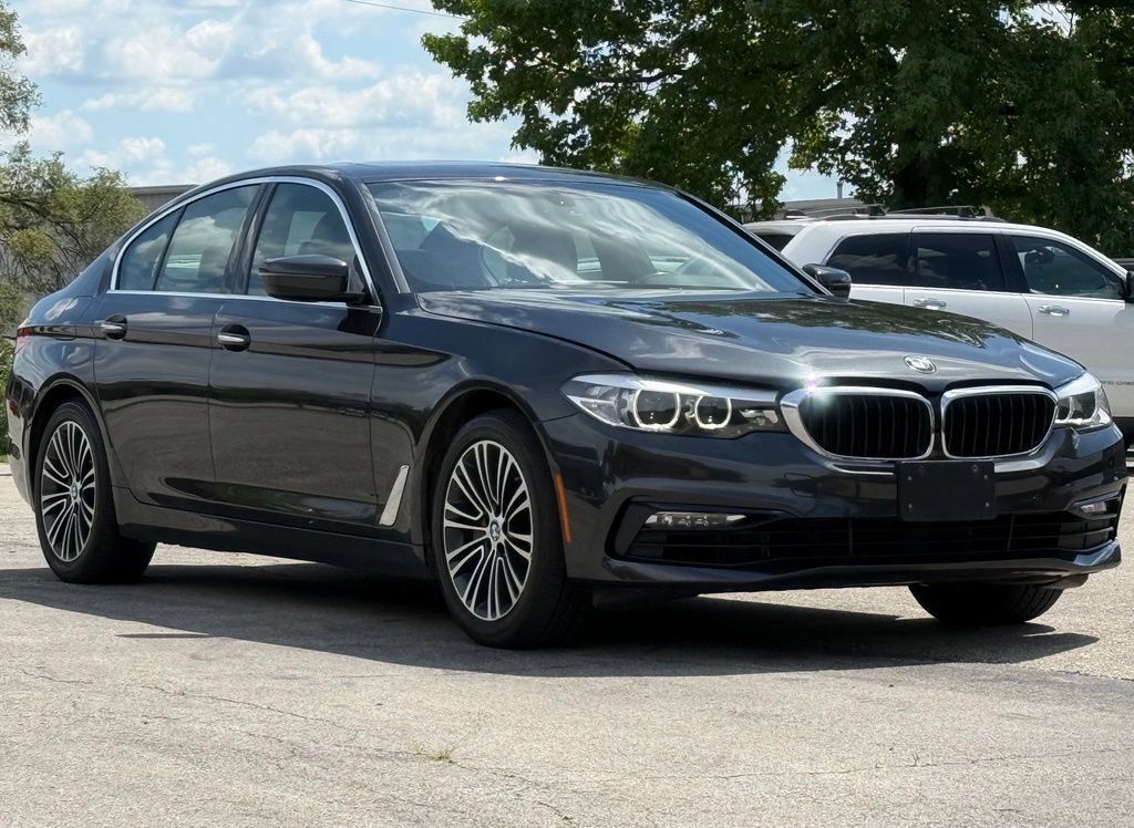 Used 2018 BMW 530i xDrive AWD/4WD image 8