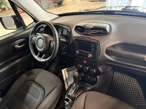 Certified 2017 Jeep Renegade Altitude AWD/4WD image 11