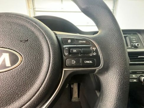 Used 2016 Kia Optima LX FWD image 16