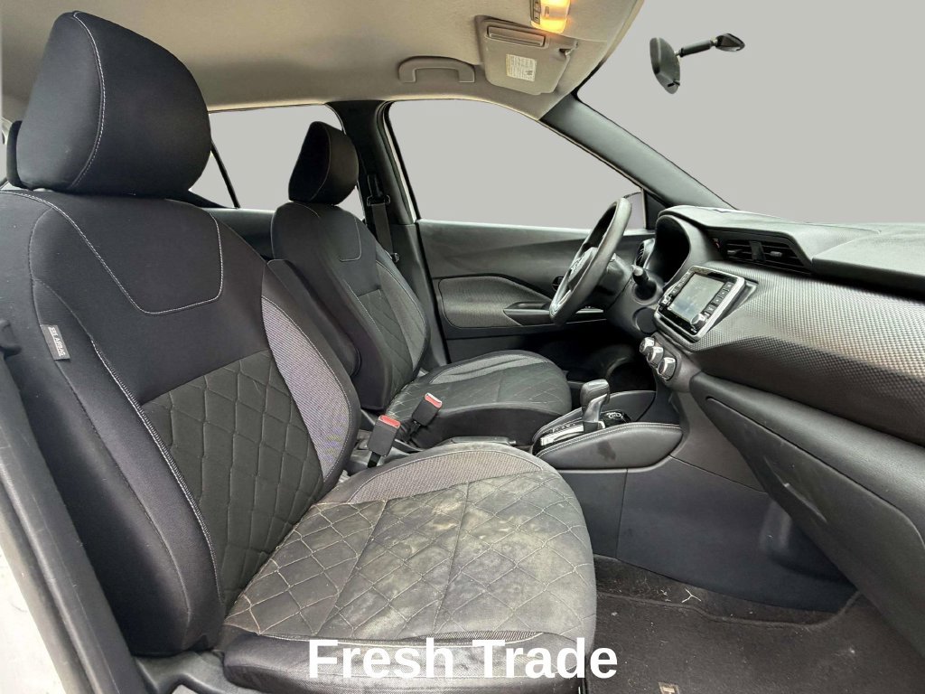 Used 2018 Nissan Kicks S FWD image 9