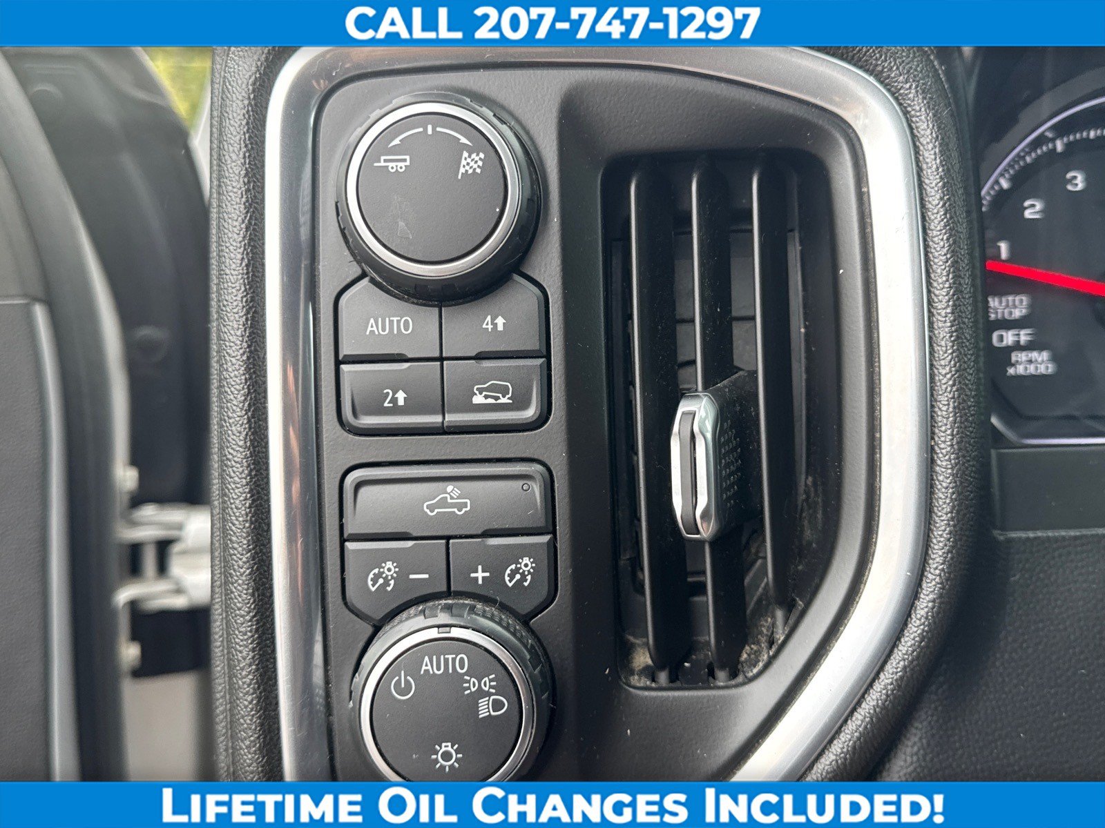 Used 2019 Chevrolet Silverado 1500 LT w/ All-Star Edition AWD/4WD image 18