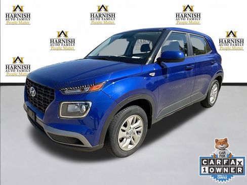 Used 2021 Hyundai Venue SE FWD image 1