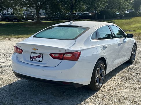 Used 2024 Chevrolet Malibu LT FWD image 5