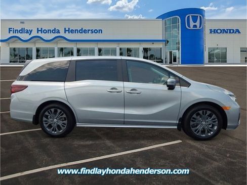 New 2026 Honda Odyssey Touring image 6