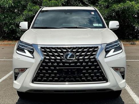 Used 2023 Lexus GX 460 Premium w/ Premium Package AWD/4WD image 2