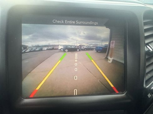 Used 2015 Jeep Cherokee Trailhawk w/ Comfort/Convenience Group image 22