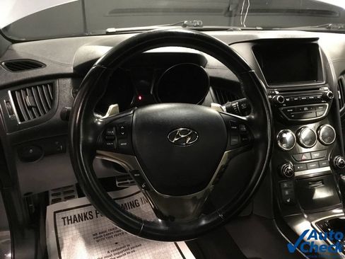 Used 2015 Hyundai Genesis 3.8 RWD image 37