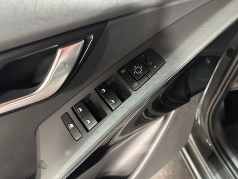 New 2026 Kia Niro Wind FWD image 26