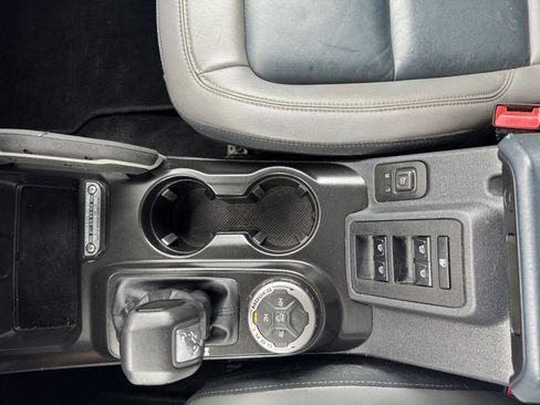 Used 2023 Ford Bronco Outer Banks AWD/4WD image 17